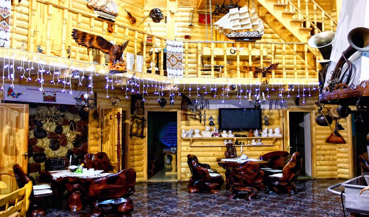 Perlyna Podillyа Hotel Szatanyiv Kültér fotó